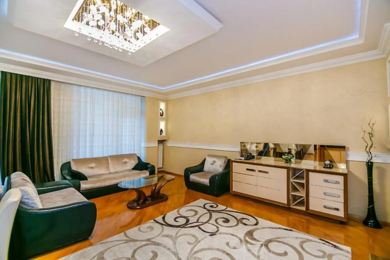 Lux Apartment In Targovi Nizami Street 바쿠