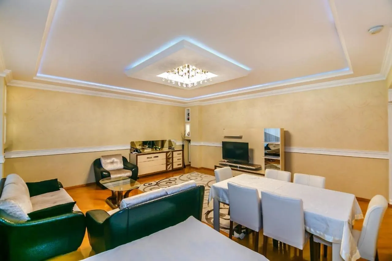 Lux Apartment In Targovi Nizami Street 바쿠