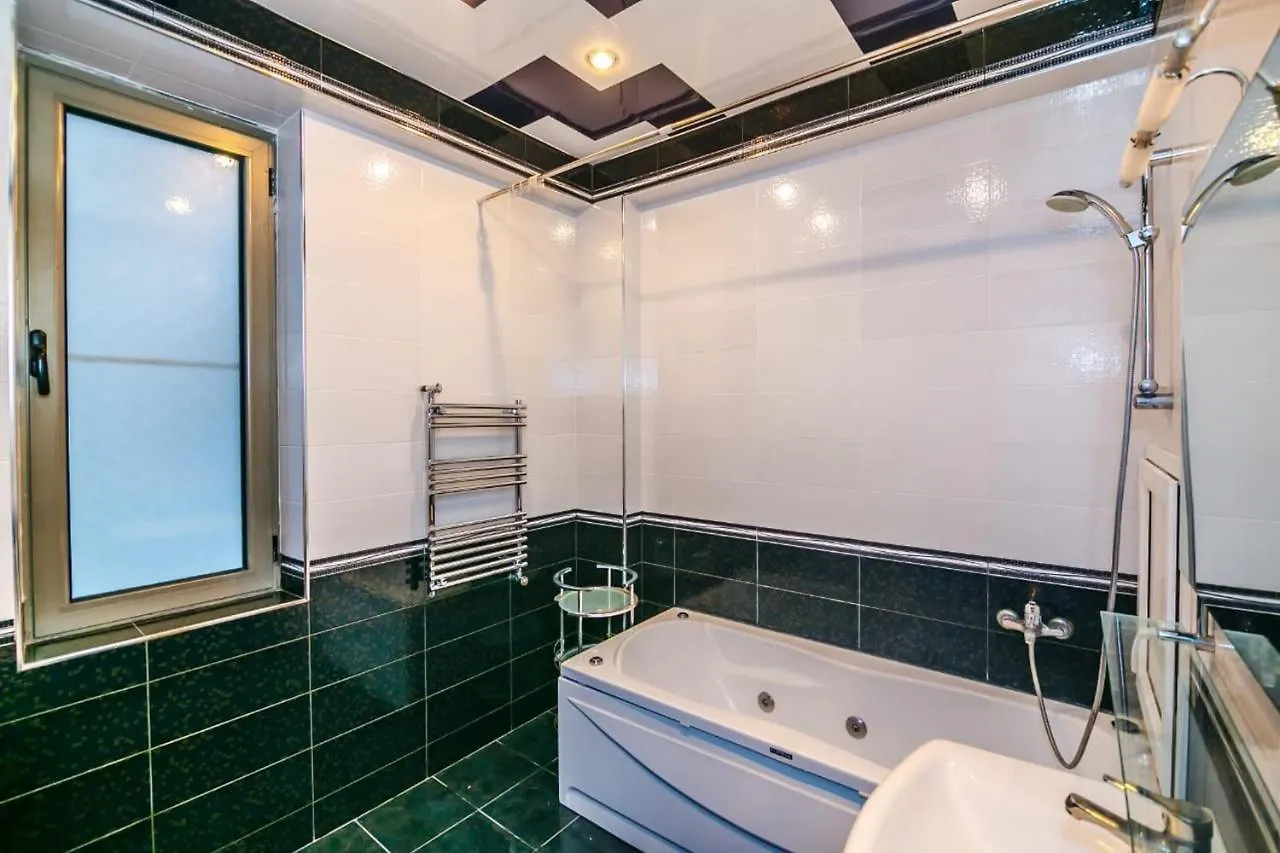 Lux Apartment In Targovi Nizami Street 바쿠 0*,  아제르바이잔